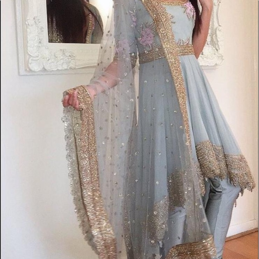 Beautiful high and low suit